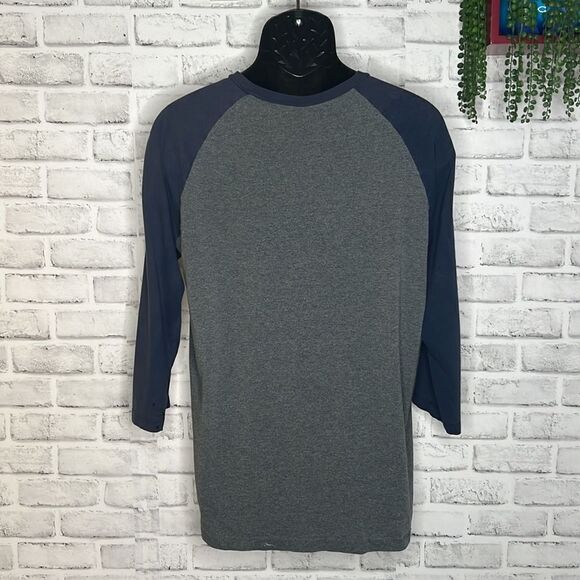 ANIMAL HOUSE - DELTA HOUSE 3/4 SLEEVE HEATHER RAGLAN SHIRT - Picture 4 of 4